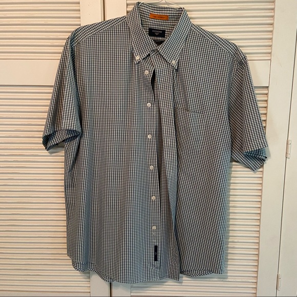 Other - Dockers No Wrinkles Short Sleeve Shirt